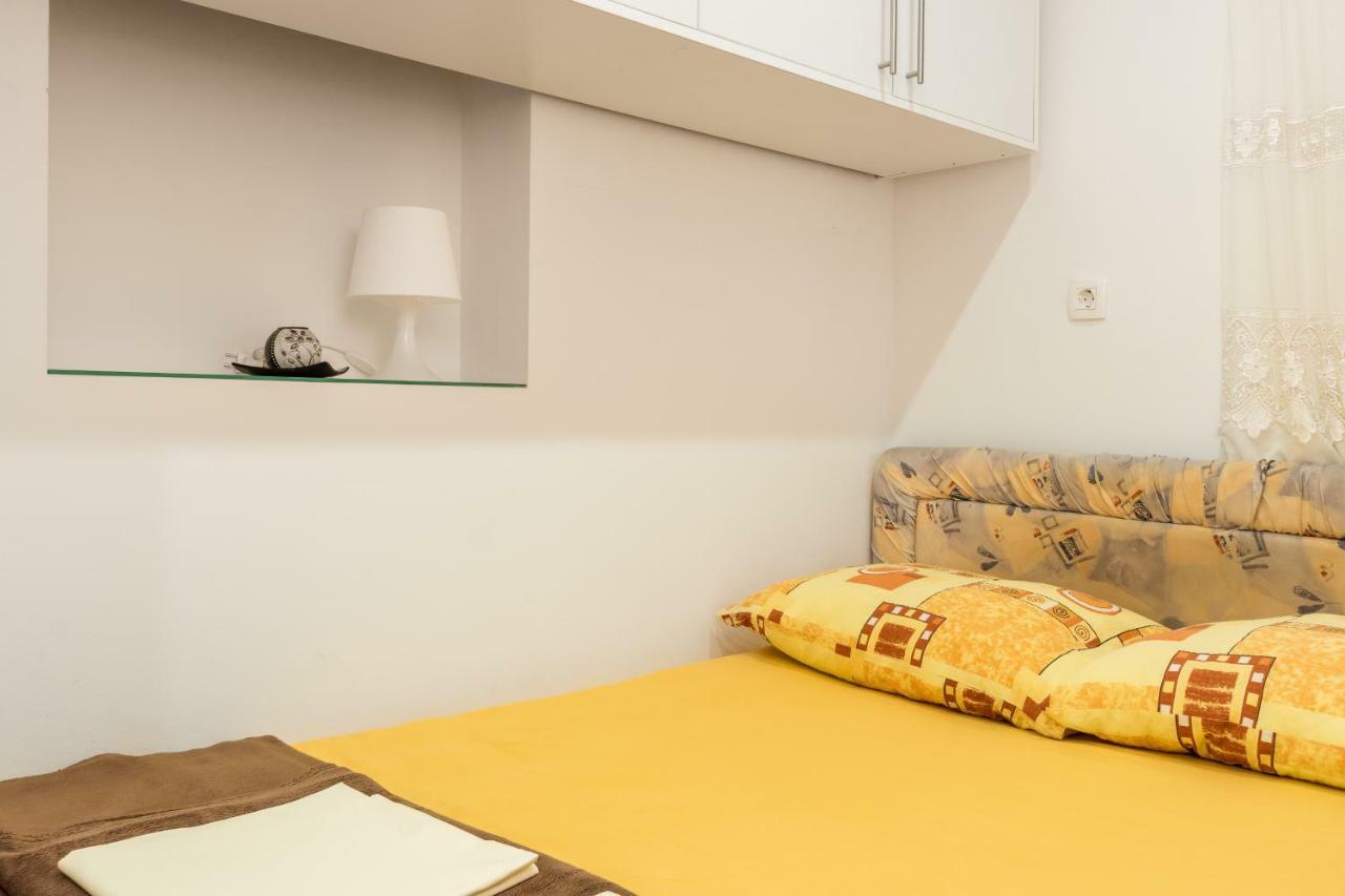 Apartments Ivan Kastela Bagian luar foto