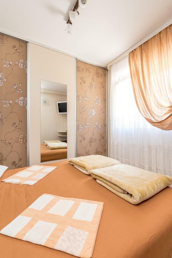Apartments Ivan Kastela Bagian luar foto