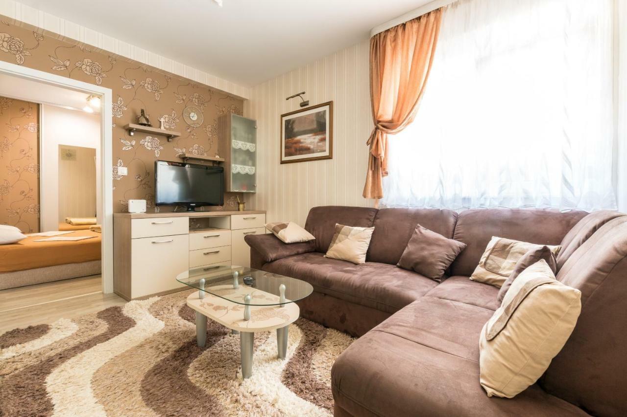 Apartments Ivan Kastela Bagian luar foto