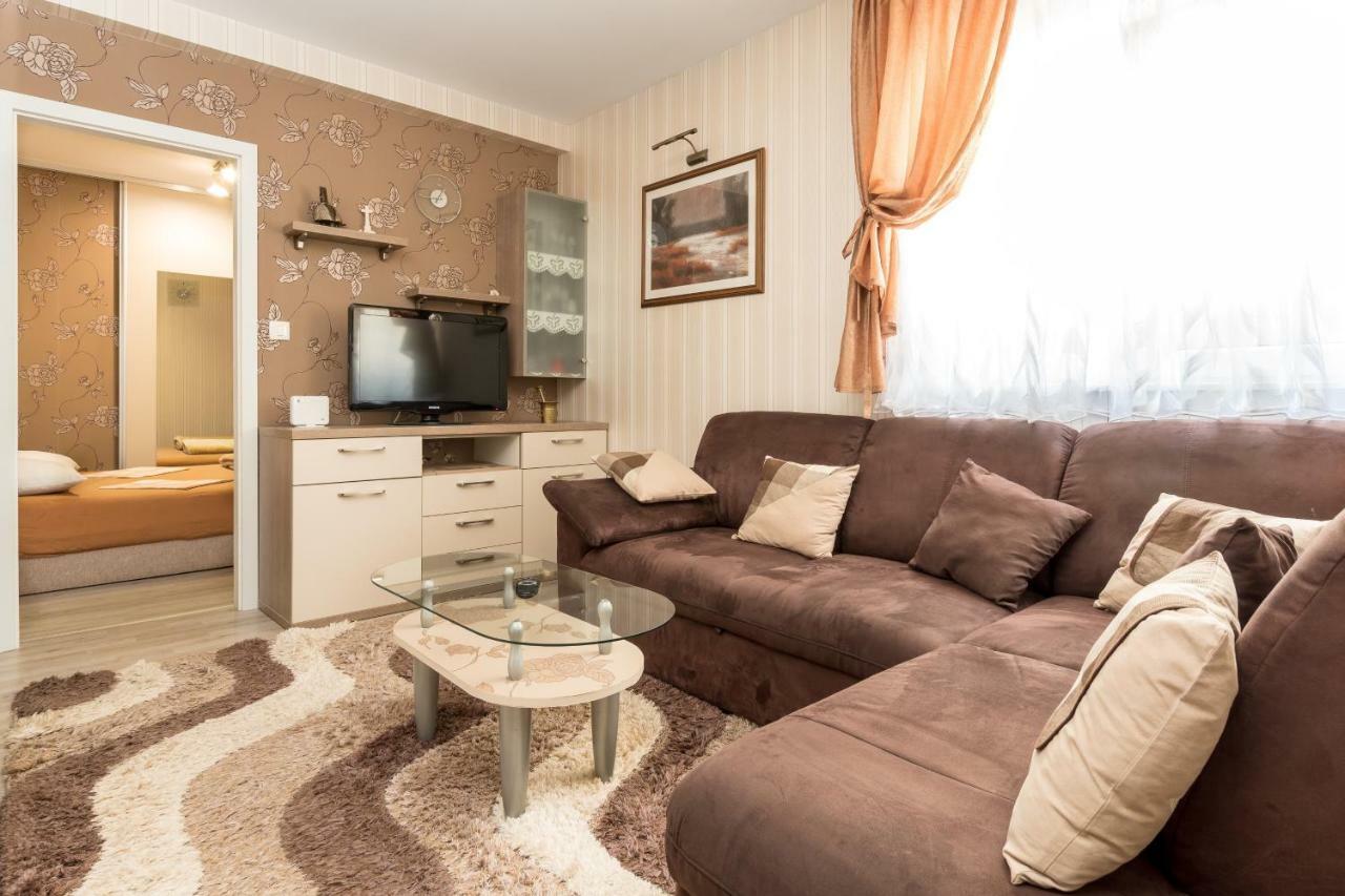 Apartments Ivan Kastela Bagian luar foto